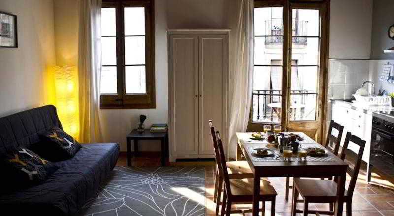 En Ferran By The Streets Hotel Барселона Екстериор снимка